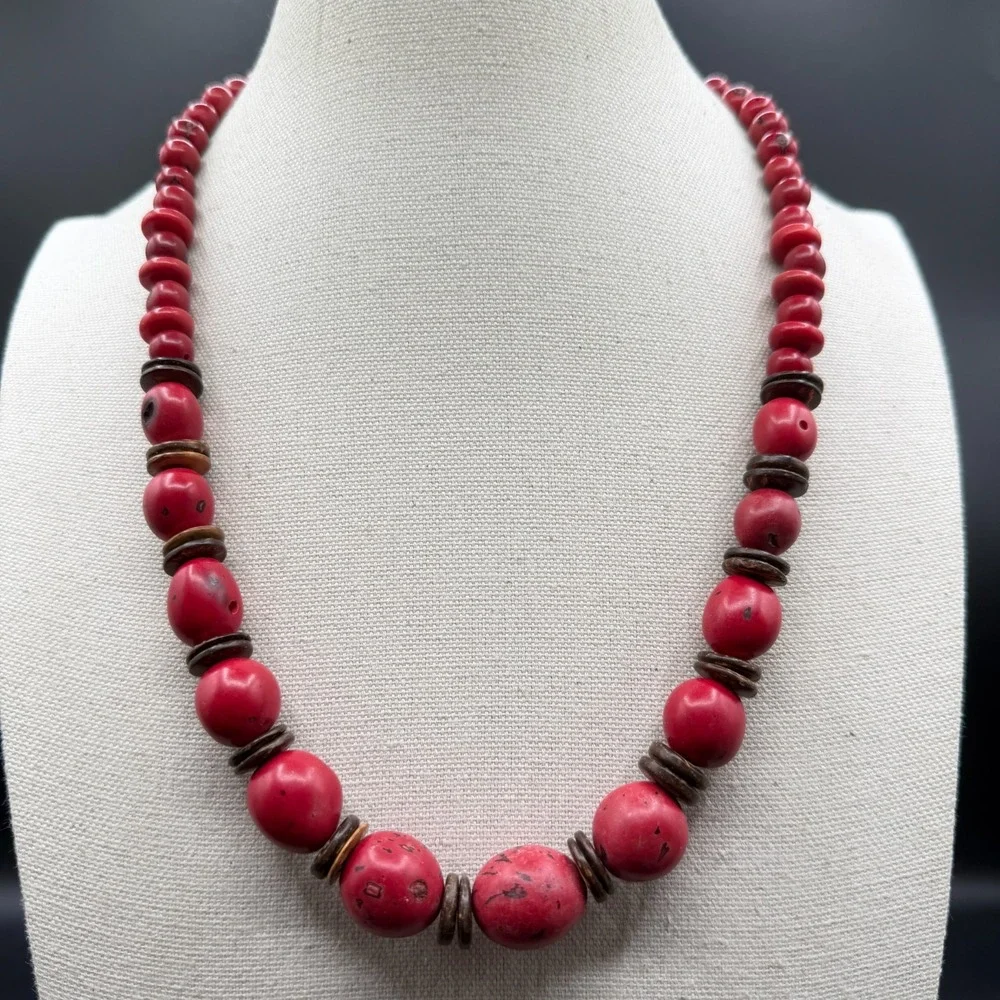 Red Graduated Bead Necklace Coconut Shell Spacers Boho Tribal Statement Jewelry